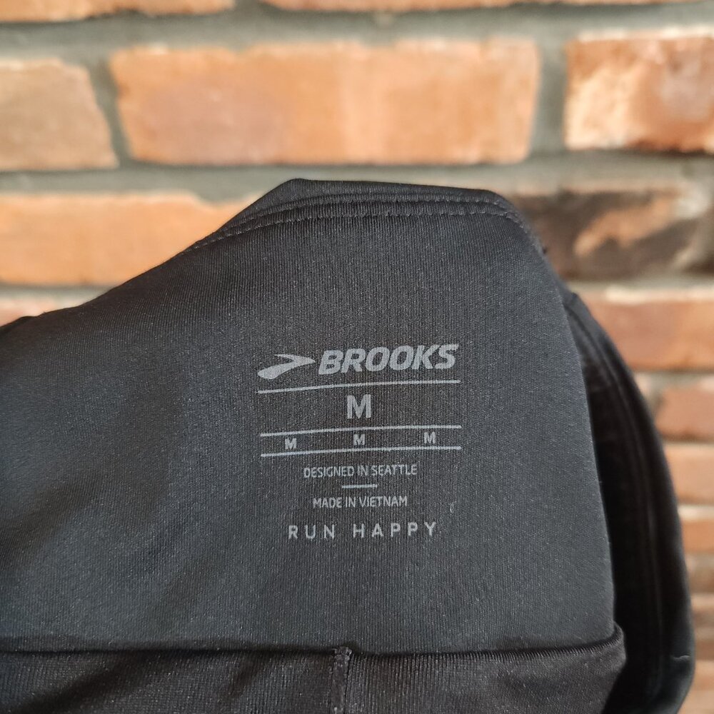Brooks Chaser 5" Lined Running Shorts in Black Workout Athletic Women's M - Picture 9 of 9